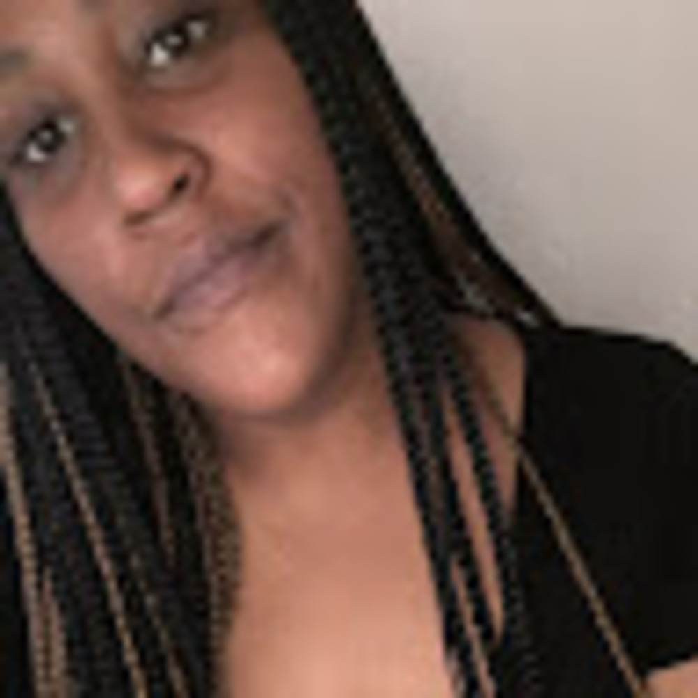 Meet your Posher, Anissa